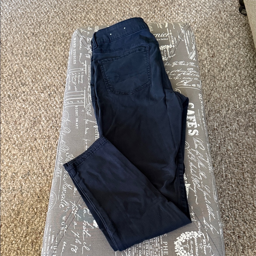 Ladies American Eagle washed black jeggings